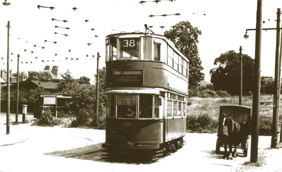Car 2000 in service at Abbey Wood